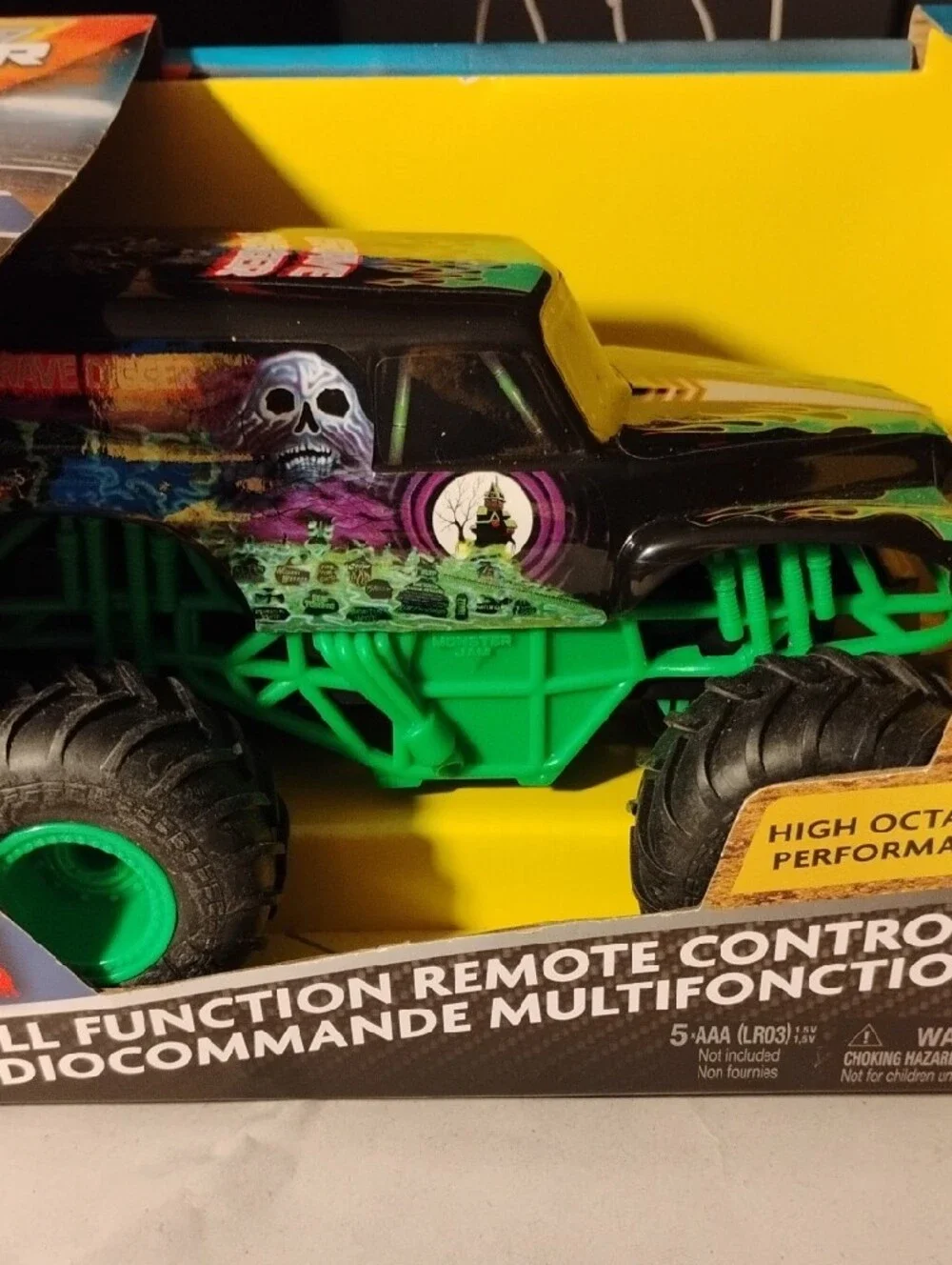 (X-93) New Monster Jam Grave Digger RC Truck